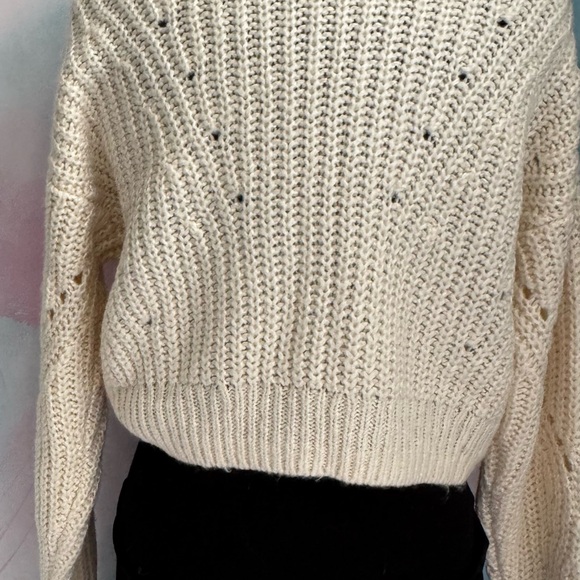 Kendall & Kylie Cropped Ivory Sweater in Size Small - Picture 5 of 9